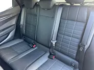 Renault Megane E-Tech comfort range iconic 60 kWh | Stuur & Stoelverwarming | Elektrische Stoelverstelling | Sfeerverlichting | Apple Carplay & Android Auto | Harman & Kardon Audio | Camera | Navigatie | Parkeersensoren | Rijdende Demo