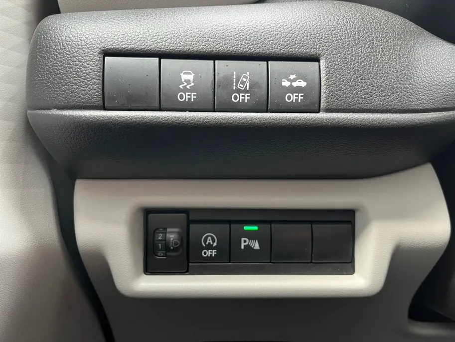 Suzuki Swift 1.2 Style Smart Hybrid Apple CarPlay | Android Auto | LED koplampen | Cruise control | Stoelverwarming | Blind Spot | Etc.
