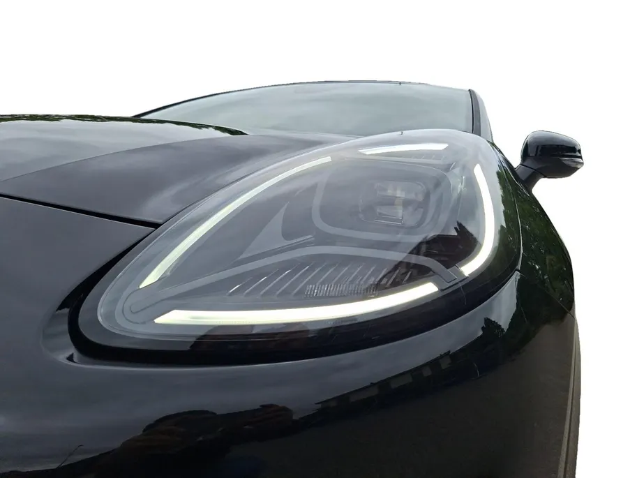 Ford Puma 1.0 EcoBoost Hybrid ST-Line X | 5.000,- Ready Set Ford Bonus | Gratis automaat t.w.v. 1.500,-! | Winterpack | 18' Lichtmetaal | Camera | Apple Carplay&Android Auto | Led verlichting | Halfleer | Parkeersensoren | Navigatie | B&O Audio | Nieuw te bestellen
