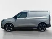 Ford E-Transit Courier Limited 46 kWh | Driver Assistance Pack | Navigatie | Trekhaak | Parkeersensoren | Nieuw te bestellen!