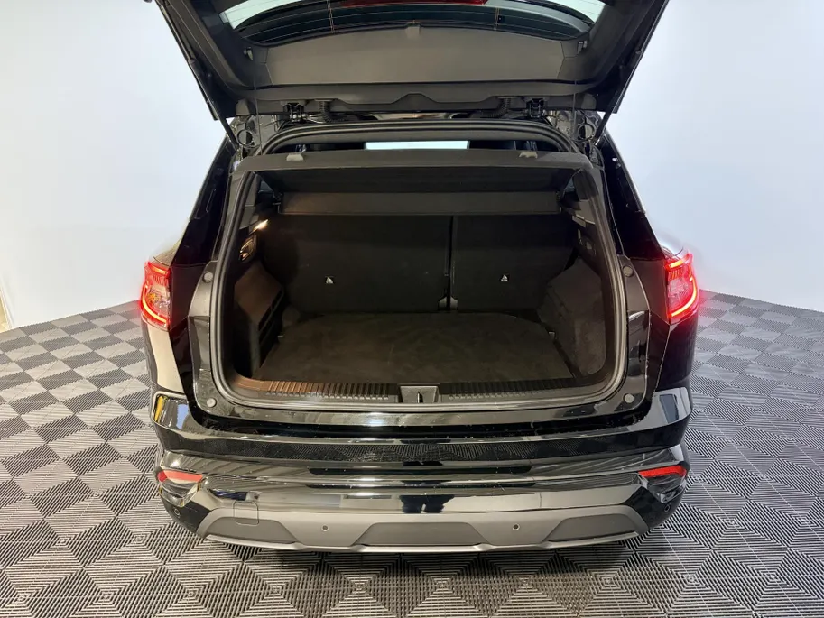 Renault Austral 200PK E-Tech Full Hybrid Techno Automaat | Camera | Parkeersensoren | Climate Control | Cruise Control | Apple CarPlay/Android Auto | Full LED | Licht & Regen Sensor | Lichtmetalen Velgen |
