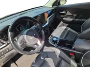 Kia e-Niro ExecutiveLine 64 kWh 1e Eigenaar | 3 Fase laden | Metallic lak | Trekhaak | Fabrieksgarantie 27-1-2029 + 3x 1 jaar* | NAP