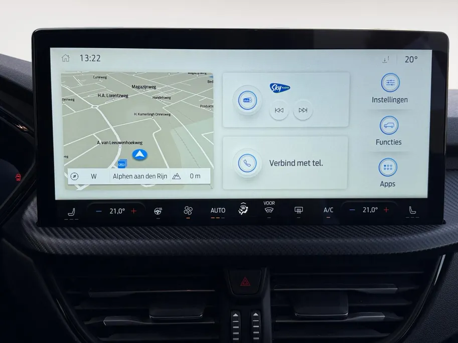 Ford Kuga 2.5 PHEV ST-Line | NL auto | Automaat | Winter pack | Adapt. Cruise control | BLIS | 360 graden camera | Draadloos opladen mobiel | Fabrieksgarantie tot 01-2028 |
