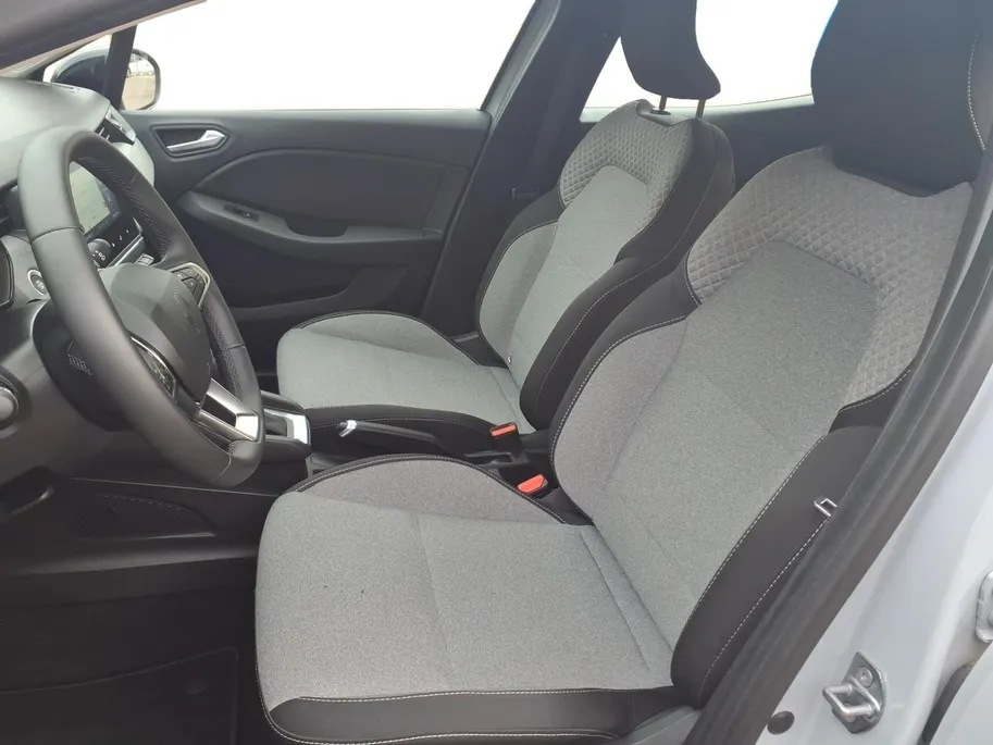 Renault Clio 1.6 E-Tech Full Hybrid 145 evolution Automaat |Navigatie |1e eigenaar | Parkeersensoren | Cruise Control | Apple CarPlay/Android Auto | Licht & Regen Sensor | Full LED | Digital Cockpit | 1 jaar Garantie