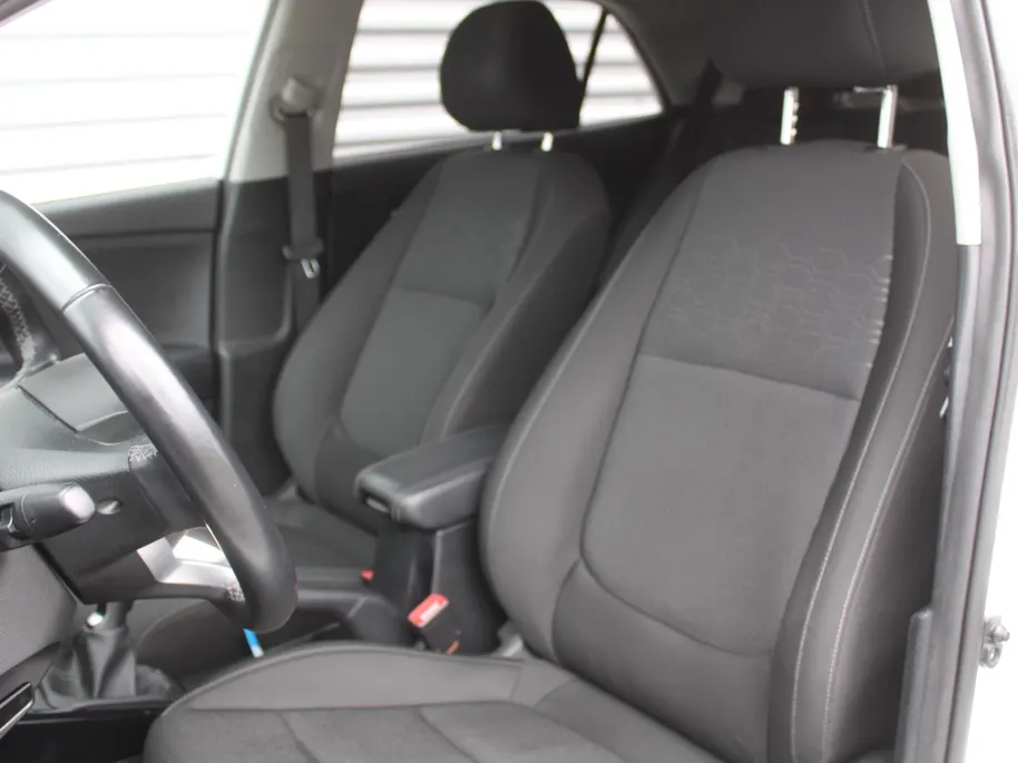 Kia Rio 1.0 T-GDi MHEV DynamicPlusLine | BTW Auto | Navi | Clima | Keyless | Camera | LM Velgen |