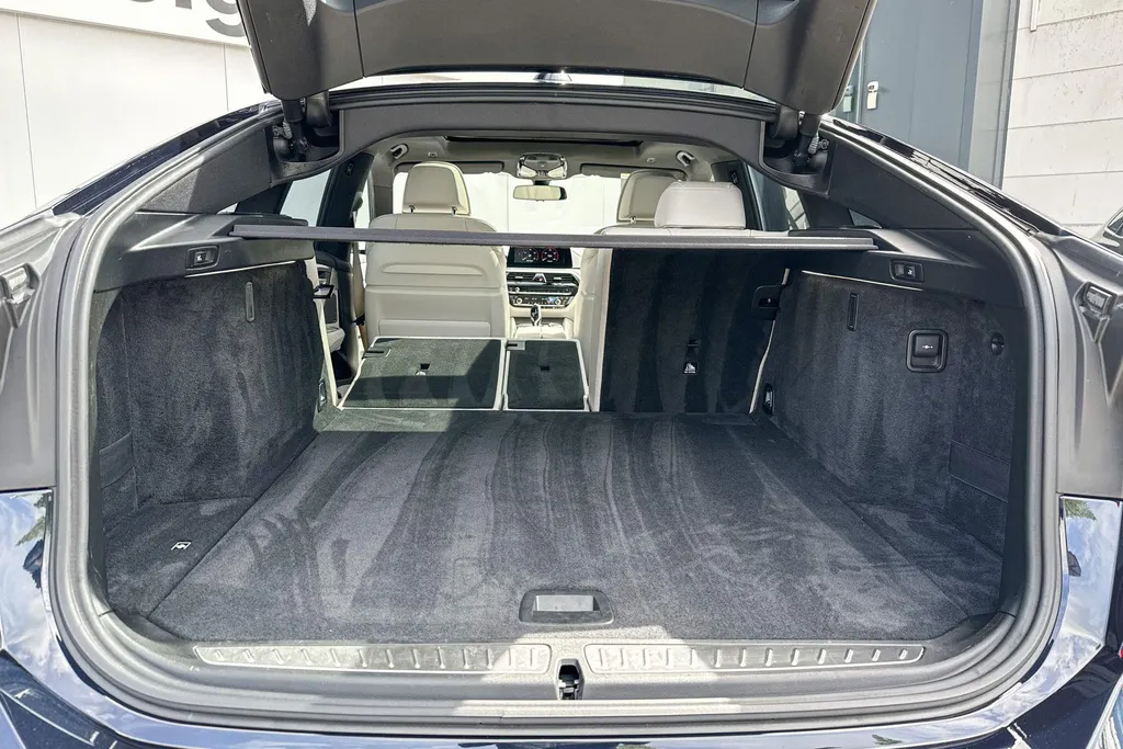 BMW 6 Serie Gran Turismo 630i High Executive Edition