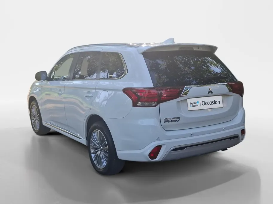 Mitsubishi Outlander 2.4 PHEV Intense | CRUISE | CLIMATE | PDC | STOELVERWARMING |