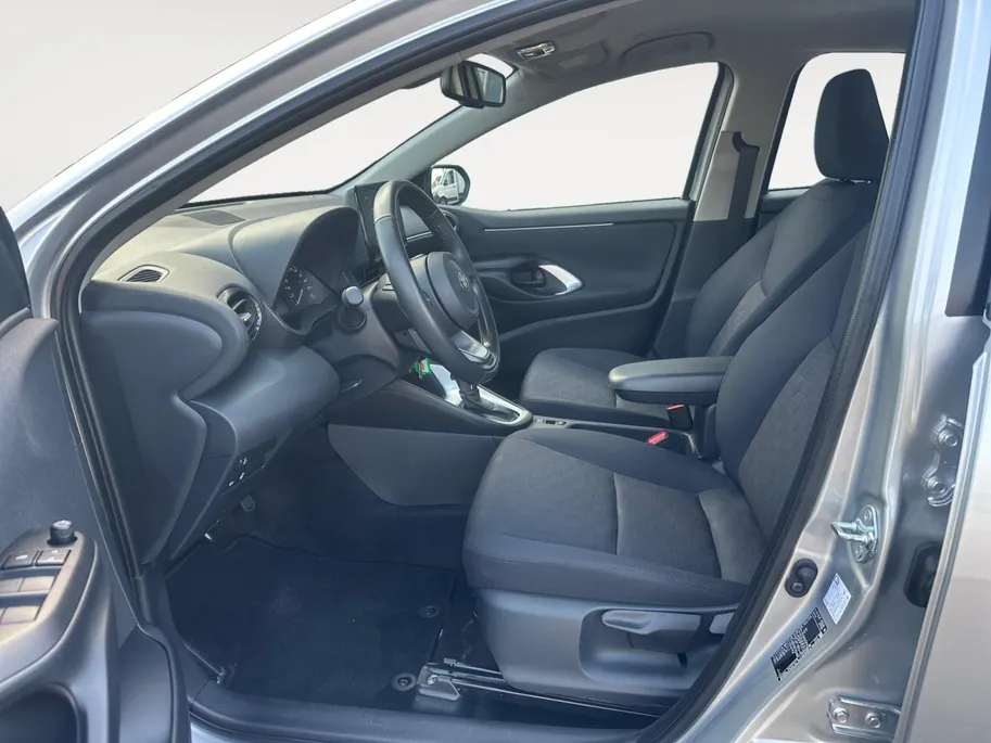 Toyota Yaris 1.5 Hybrid 115 | STUUR-STOEL VERWARMING | CAMERA | APPLE CAR PLAY | GARANTIE |