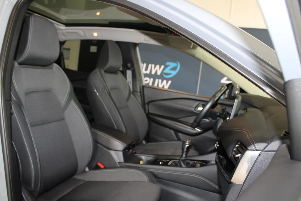 Nissan QASHQAI 1.3 MHEV Premiere Edition | Head-up display| Trekhaak | 1400kg trekgewicht| 360grd camera | PDC voor en achter | Navigatie | Apple carplay & Androidauto | Climate Controle | Pro-pilot |