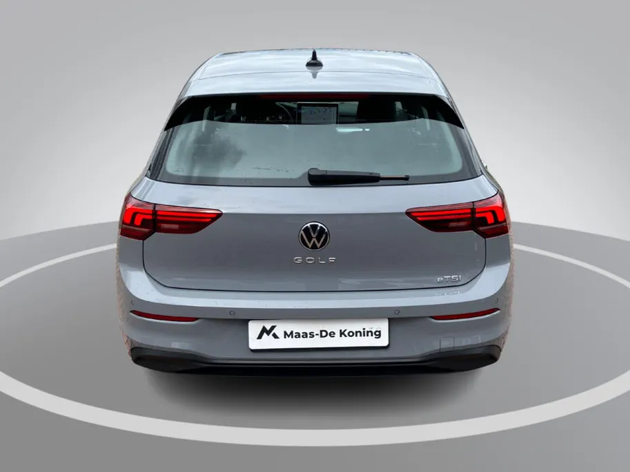 Volkswagen Golf 1.5eTSI/150PK DSG Life Edition · Apple/Android Car Play · Navigatie · Head-Up display · Stoel-& stuurverwarming · Garantie t/m 21-04-2030 of 100000km.