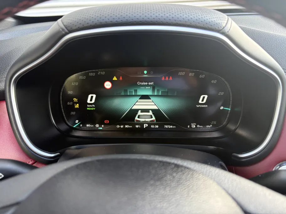 MG EHS 1.5 TGDI Luxury | Panorama Dak | Navi | Camera | Automaat  | Leer | Cruise | Apple Carplay/Android Auto | Voorstoelen verwarmd
