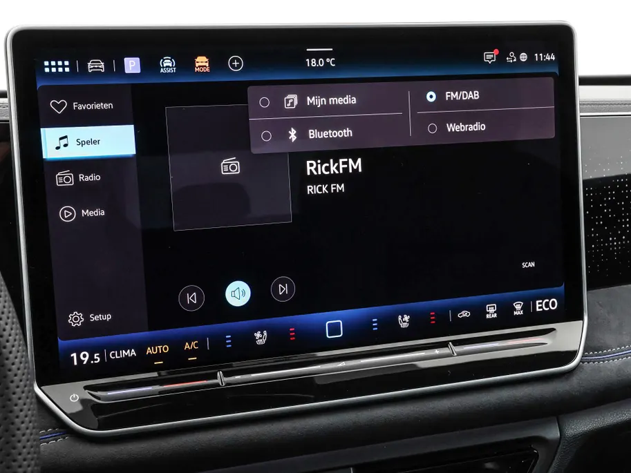 Volkswagen Tiguan R-Line Edition 1.5 eHybrid 204 PK 6 versn. DSG · Black Style Pakket · Panoramaschuif-kanteldak · Comfort Pakket Plus · Interieur Style Pakket · Prijs is inclusief inruilpremie ·