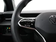 Volkswagen ID.7 Pro Limited Edition 77 kWh accu 286 PK · Draadloze telefoonlader · 360 camera · verwarmde voorstoelen · Voorraad OUTLET · Prijs is inclusief inruilpremie ·