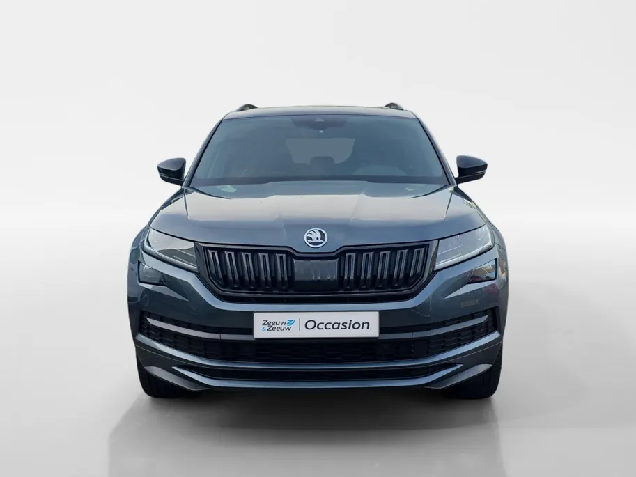 Škoda Kodiaq 1.5 TSI Sportline Business 7p. | Goed onderhouden! | Panoramadak | Trekhaak | Achteruitrijcamera | Elektr. Stoelen | 20'' velgen | 12 maanden garantie