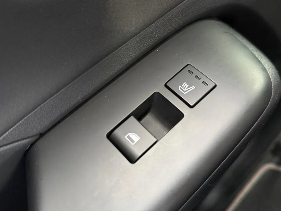 Hyundai Kona 1.6 GDI HEV N Line | Navigatie| Stoelverwarming/koeling |Elektrisch verstelbare stoelen met gegeugen| Elektrische achterklep| 360 graden camera|