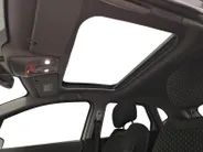 Renault Captur 0.9 TCe Version S | Navigatie | Airco | Cruise Control | Bluetooth | Parkeersensoren | Lichtmetalen Velgen | panoramadak