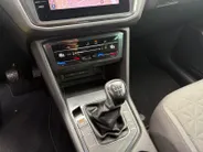 Volkswagen Tiguan 1.5 TSI Life | Draadloos Carplay | Navi | Clima | Camera | Adaptive Cruise | Elektr. Achterklep | LM Velgen | LED-Koplampen