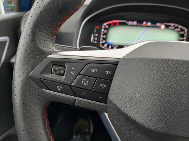 SEAT Arona 1.0 EcoTSI FR Business Connect PDC V+A | rijklaarprijs !!