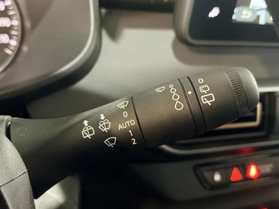 Dacia Sandero Stepway 100PK TCe ECO-G Up&Go | 1e eigenaar | Navi | Camera | Parkeersensoren | Apple CarPlay/Android Auto | Lichtmetalen Velgen | Climate Control | Cruise Control | Armsteun |