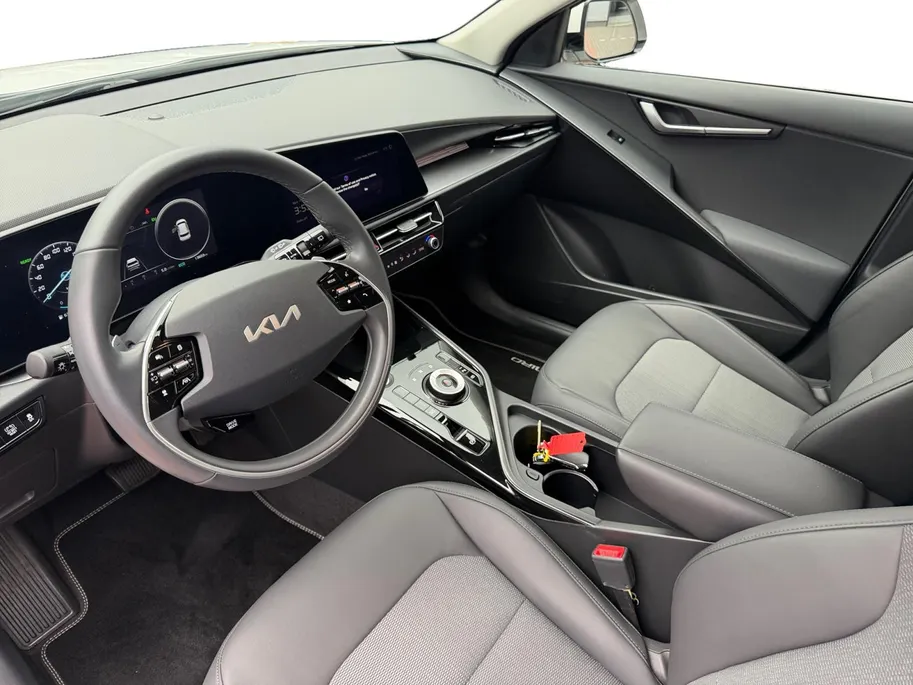 Kia Niro 1.6 GDi Hybrid DynamicLine | Zeer nette auto | 1e Eigenaar | Fabrieksgarantie | Trekhaak | Apple CarPlay & Android Auto | Navigatie |