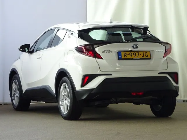 Toyota C-HR 1.8 Hybrid 122pk CVT Active | Apple CarPlay | Android Auto | Ada