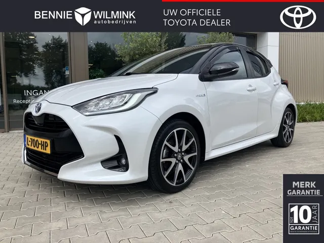 Toyota Yaris 1.5 Hybride Selection | Bi-Tone | Apple Car-play | Stoelverw