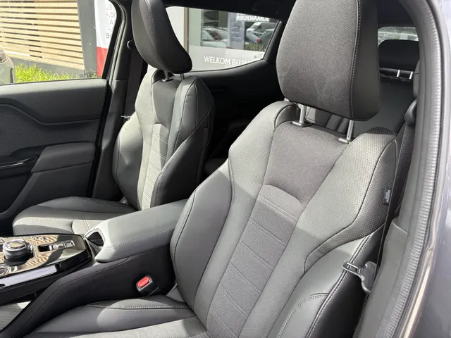 Toyota Urban Cruiser Executive 61 kWh