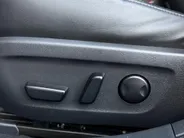 Mazda 3 2.0 e-SkyActiv-G M Hybrid 122 Comfort met Bose | Apple Carplay / Android Auto | Navigatiesysteem | Licht + Regensensor | Elektrisch Verstelbare Bestuurderstoel  | Stoel + Stuurverwarming | Parkeersensoren Voor + Achter | Camera Achter | 18'Lichtmetalen ve