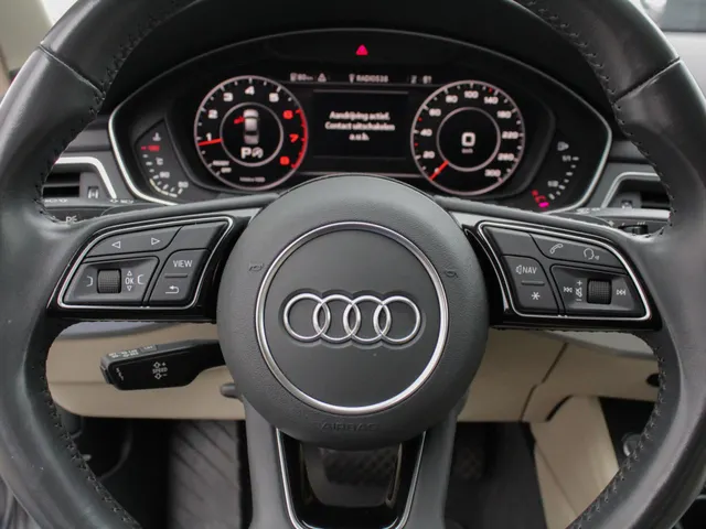 Audi A4 Limousine 35 TFSI Design Pro Line Plus | Navi | Digital dash | Leder | Schuifdak | Cruise