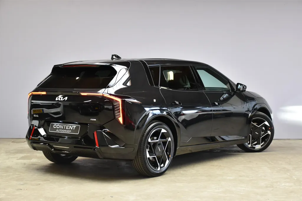Kia EV4 81,4 kWh 204PK GT-Line Business Edition NIEUW - VOORRAADACTIE DIRECT LEVERBAAR