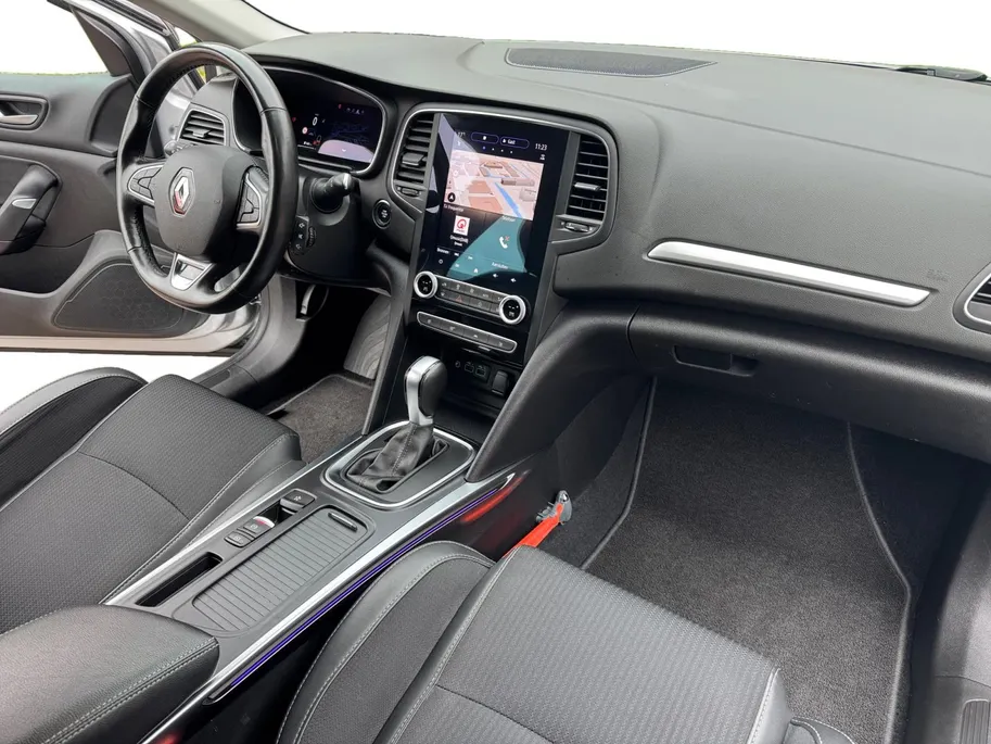 Renault Mégane Estate 1.3 TCe 140 Techno | AUTOMAAT | NAVI | Climate | CAMERA | CRUISE CONTROLE | APPLE CARPLAY / ANDROID AUTO | TREKHAAK (TREKGEWICHT 1750KG) | ZEER NETTE AUTO