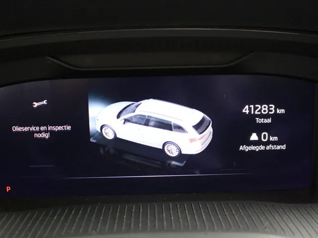 Škoda Octavia Combi 1.4 TSI iV PHEV Bus.Edition | Panoramadak |  Navigatie | PDC + Camera | Trekhaak