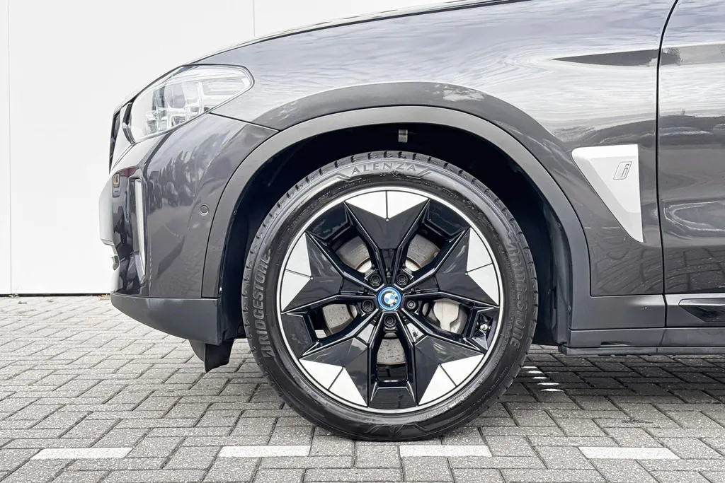 BMW iX3 High Executive