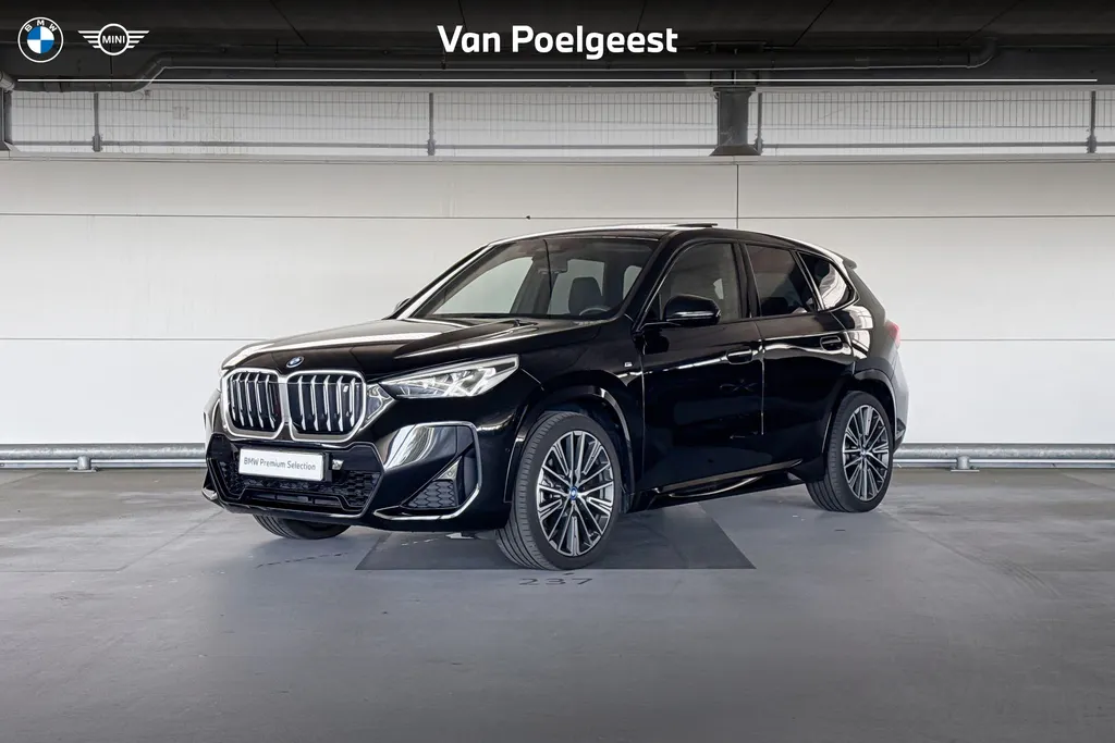 BMW iX1 xDrive30 Launch Edition 67 kWh