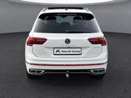 Volkswagen Tiguan 1.4 TSI 245pk DSG eHybrid R-Line Business+ · Panoramadak · Camera · Wegklapbare Trekhaak · Apple/Android Car Play · 20'' Inch · Dodehoeksensor · Stoelverwarming ·