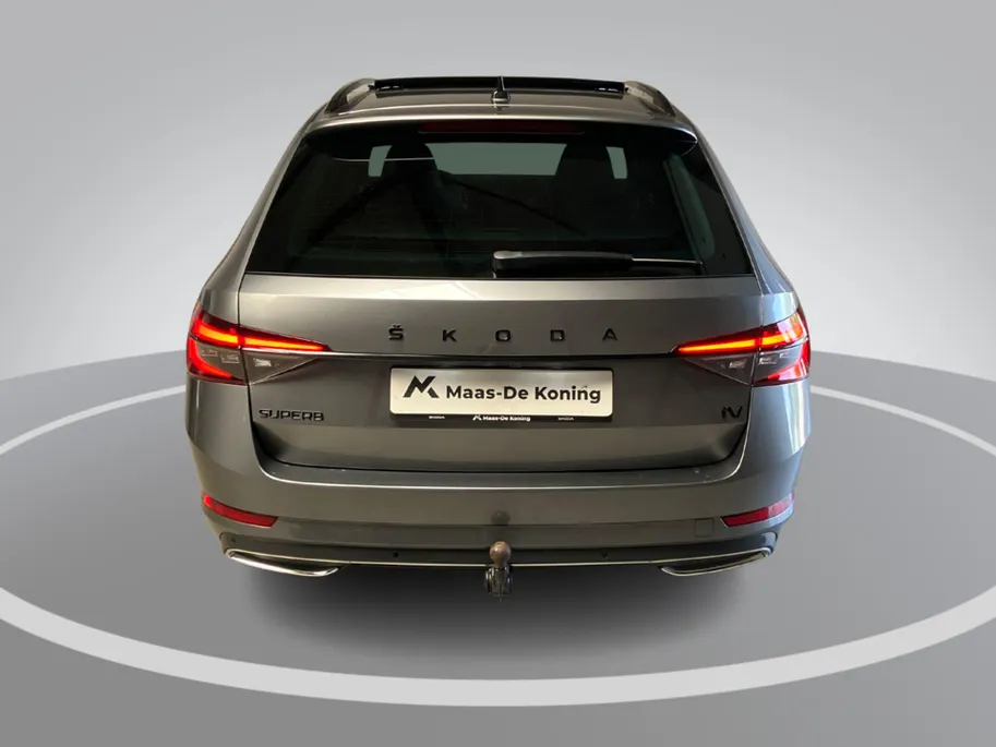 Škoda Superb 1.4PHEV 218PK Sportline DSG · Panoramadak · Trekhaak · Camera + Parkeersensoren · Stoelverwarming  voor & achter ·
