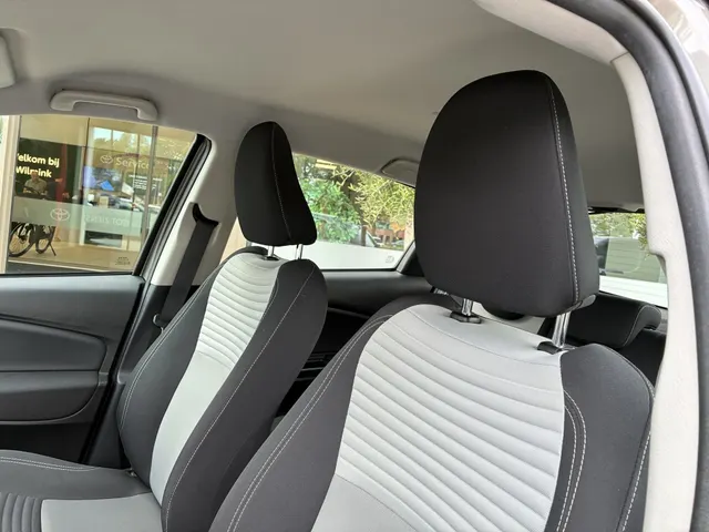 Toyota Yaris 1.5 Hybride Design Sp.| Trekhaak | Navi