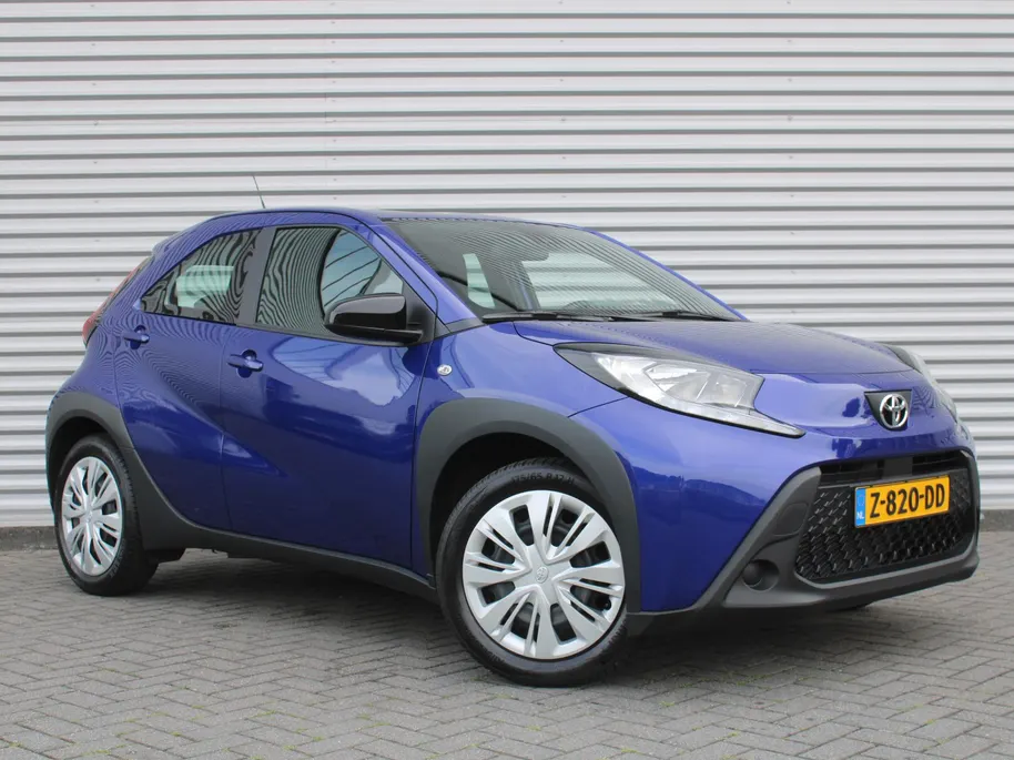 Toyota Aygo X 1.0 VVT-i MT Play | All season 17' | Apple carplay/Android auto | Cruise | Airco | Camera |