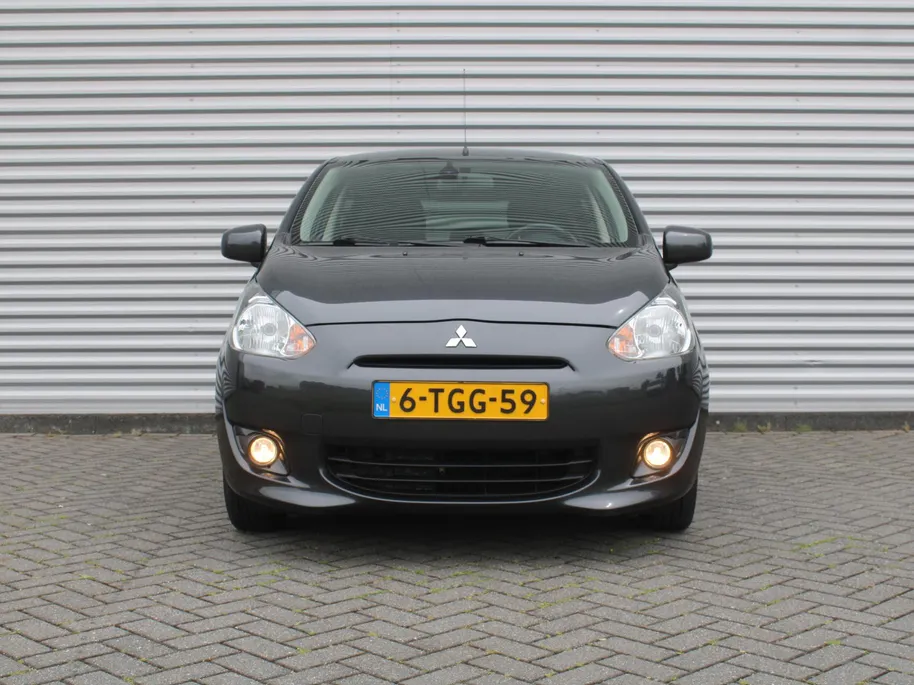 Mitsubishi Space Star 1.0 Intense | Keyless entry | 14' LM | Cruise | Clima | Licht- & regensensor |