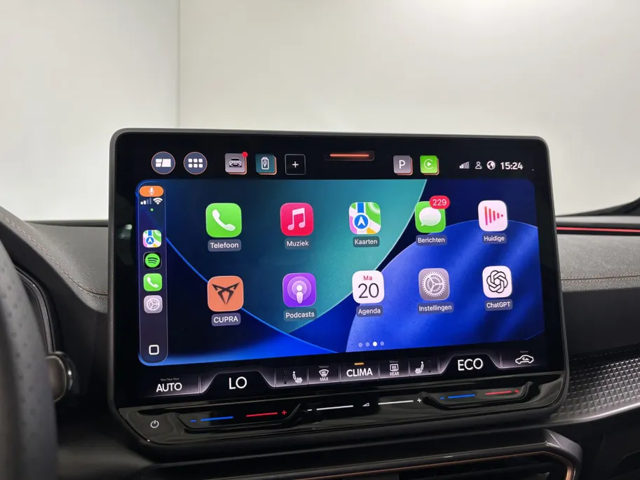 CUPRA Formentor 1.5 - 204PK TSI e-Hybrid Business Automaat | NIEUWE AUTO | Elektrisch Wegklapbare Trekhaak | Schuif/Kantel Dak | Digital Cockpit | Camera | Parkeersensoren | Stoelverwarming | Stuurwielverwarming | Apple CarPlay/Android Auto |