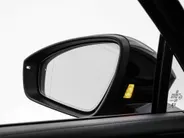 Volkswagen Tiguan 1.5 eHybrid 272pk DSG R-Line Edition · Panoramadak · Inklap. Trekhaak · 360 Camera · Leder Varenna · Matrix LED · Head-Up Display · Harman Kardon Sound · Garantie t/m 16-09-2030 of 100.000km