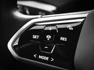Volkswagen ID.4 150pk Pure 52 kWh · Apple/Android Car Play · Camera · Wegklapbare Trekhaak · Navigatie · P-Sensoren · Stoel & Stuur Verwarming · 18'' Inch ·