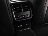 Škoda Octavia Combi 1.4 TSI RS iV PHEV 245pk DSG Business · Camera · Inklap. Trekhaak · Head-Up Display · Elek. Stoelen + Geheugen & Massage · Stuur- & Stoelverwarming ·