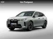 BMW iX xDrive45 101 kWh