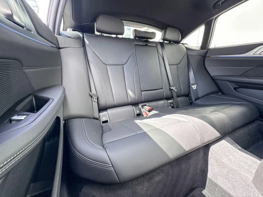 BMW i4 eDrive40
