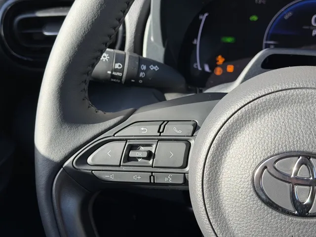 Toyota Yaris Cross 1.5 Hybr 130 First | Comfort Pack | Uit Voorraad Leverbaar |