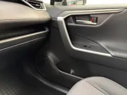 Toyota RAV4 2.5 Hybrid Active Trekhaak afneembaar , climate , navi , cruise , camera , lm velgen .