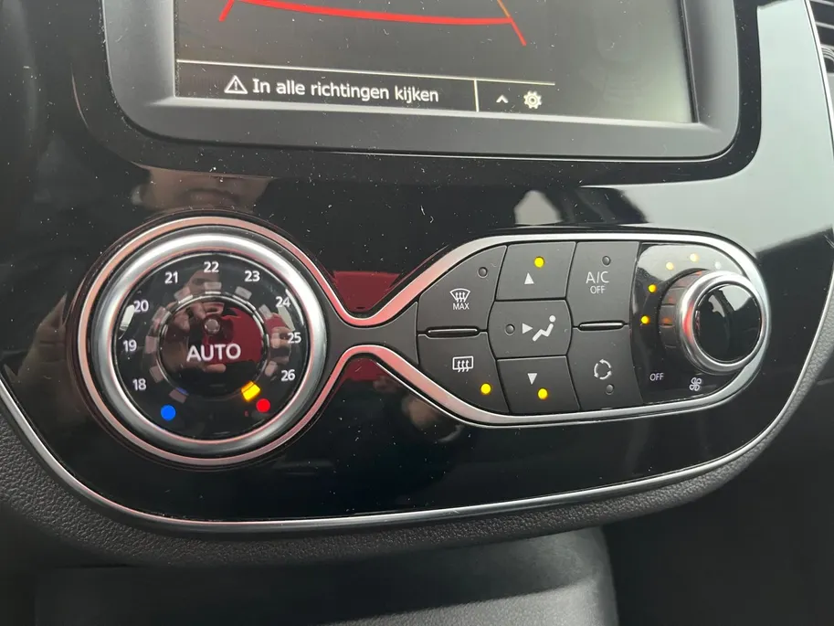 Renault Captur 1.3 TCe Intens *Automaat*Navi+Camera*Climate Control*Keyless Entry*Parkeersensoren*Zeer nette auto!