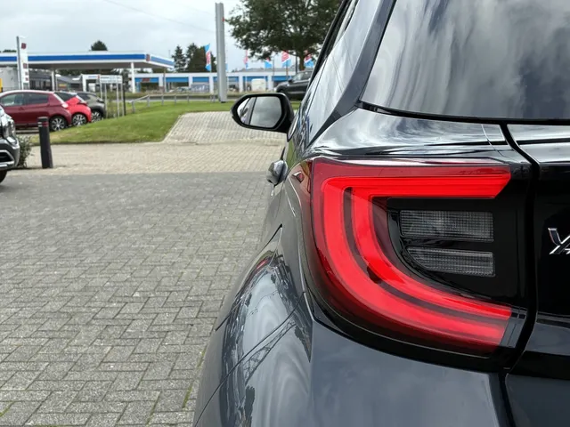 Toyota Yaris 1.5 Hybrid 115 Dynamic | Comfort Pack |