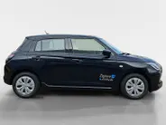 Suzuki Swift 1.2 Comfort Smart Hybrid | DEMO | Direct leverbaar | Navigatie | Achteruit rij camera | Blind spot | Hoge instap